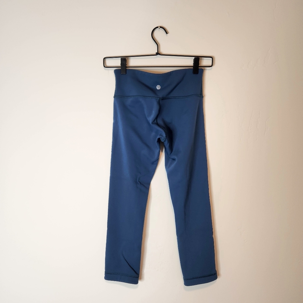 Lululemon Wunder Under Reversible Crop Leggings Size 4 - Picture 3 of 8